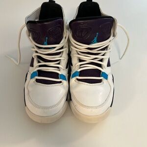 NIKE Air Jordan Boys Shoes 555472-105 Sz 6Y Genuine Authentic White.Blue.Purple